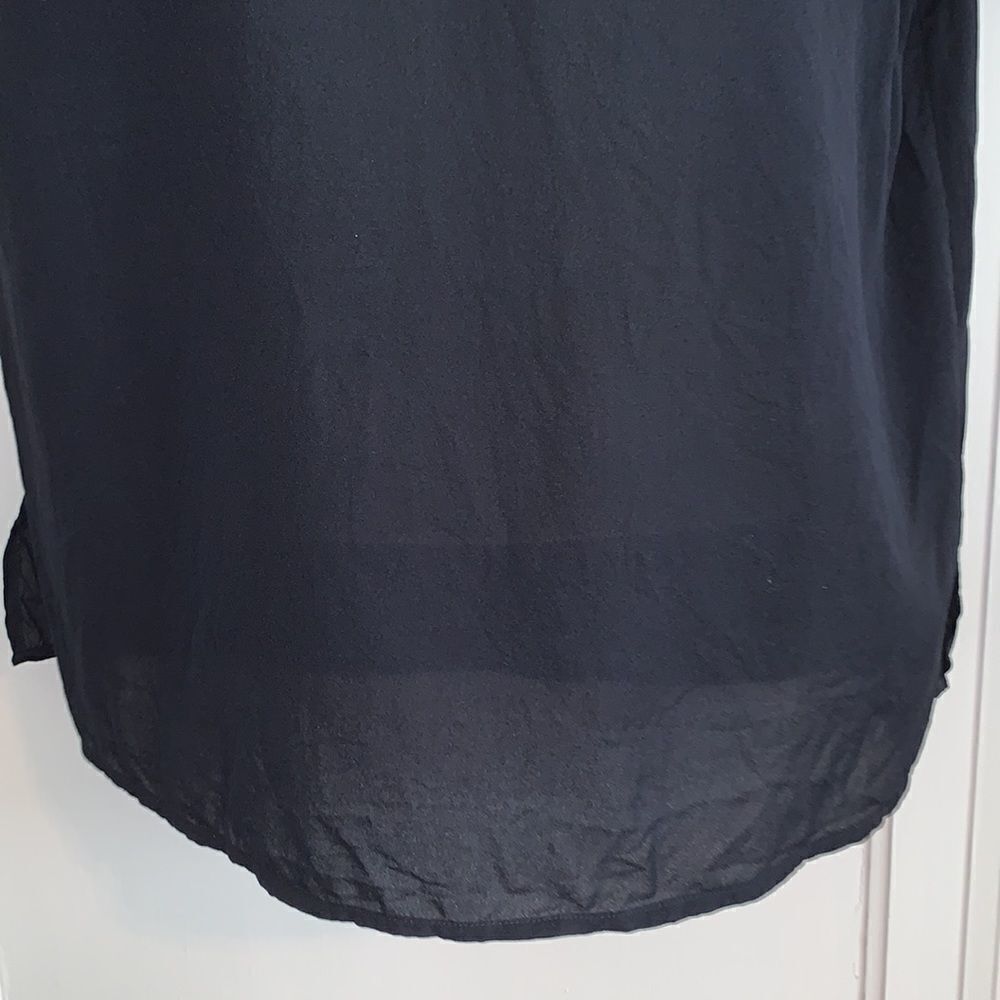 ‎Vtg Episode black silk short sleeved blouse - Picture 3 of 8